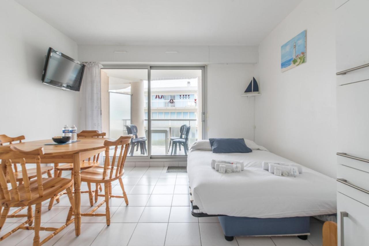 Agreable Studio Proche De La Plage, A 波尔尼谢 外观 照片