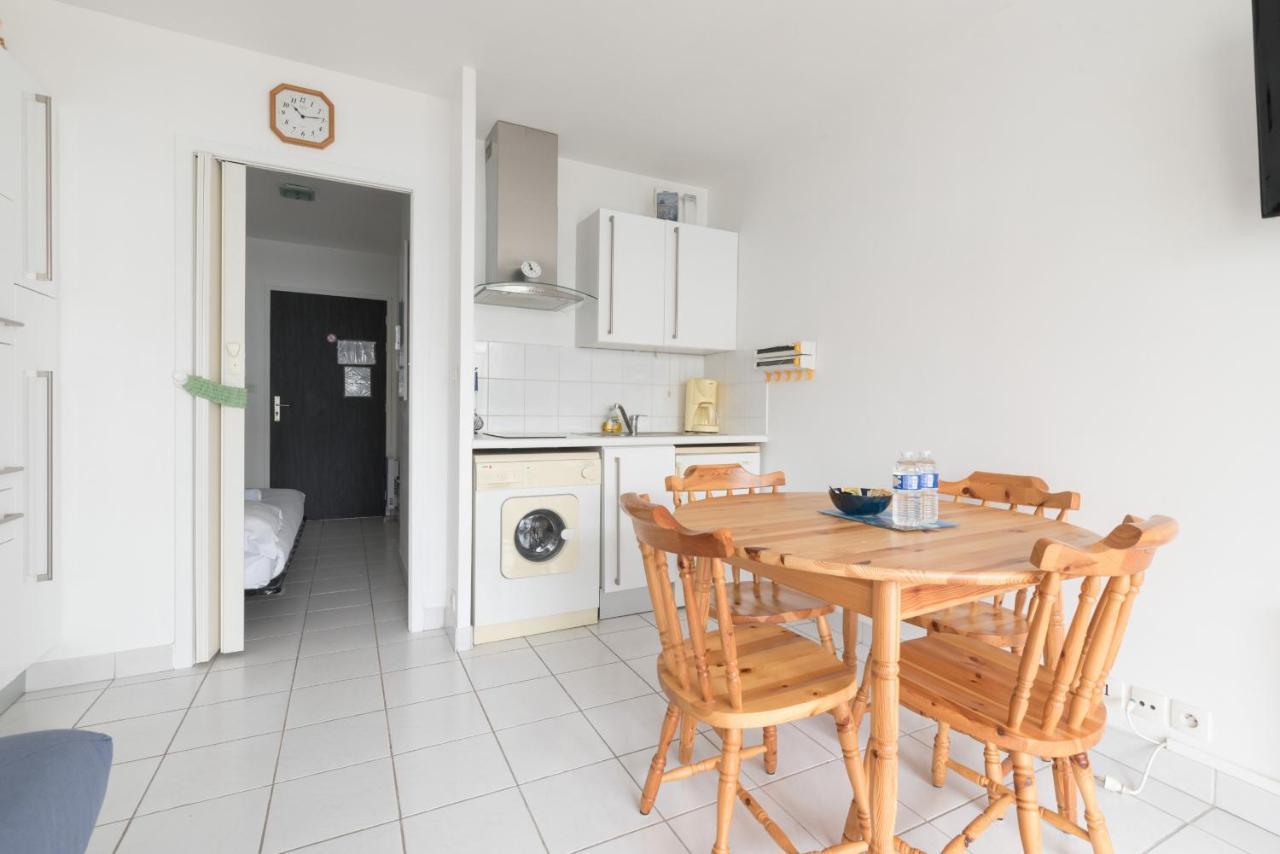 Agreable Studio Proche De La Plage, A 波尔尼谢 外观 照片